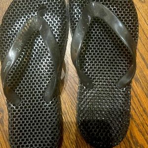 St. Tropez Supracore massage flip flops